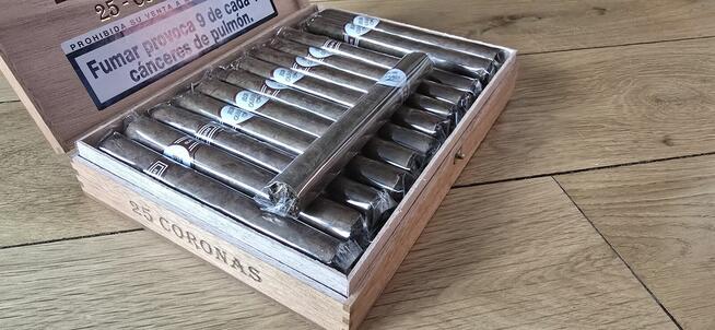 Kanaryjskie Cygara Flor Canaria Fumar Mata - 25 sztuk