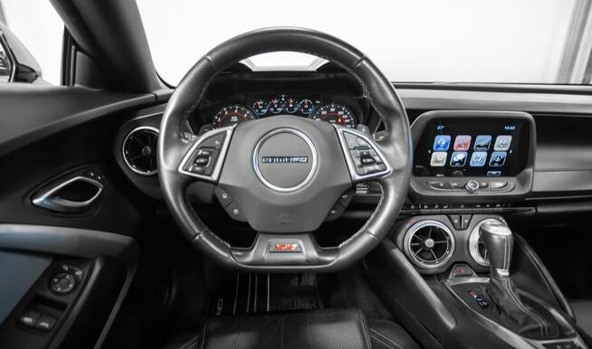 Chevrolet Camaro SS 6.2 V8 453 KM