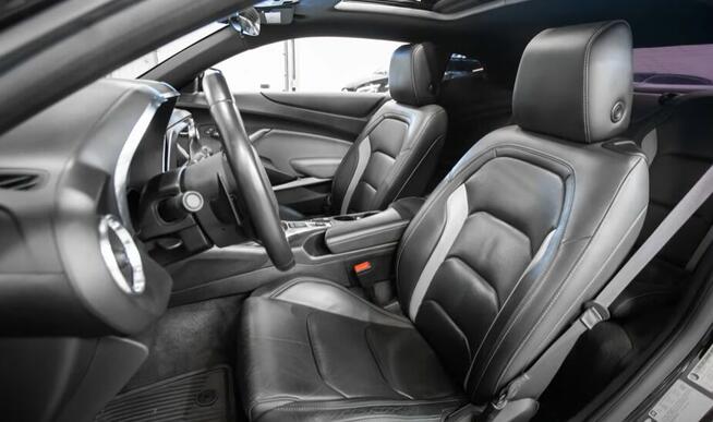 Chevrolet Camaro SS 6.2 V8 453 KM