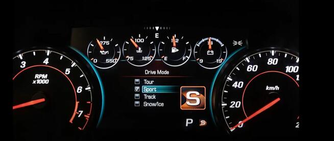 Chevrolet Camaro SS 6.2 V8 453 KM