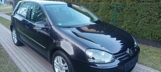 Volkswagen Golf 1600 MPI benzyna