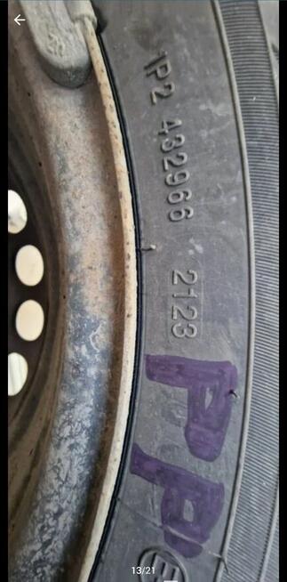 Ford S-max plus 2 komplety opon