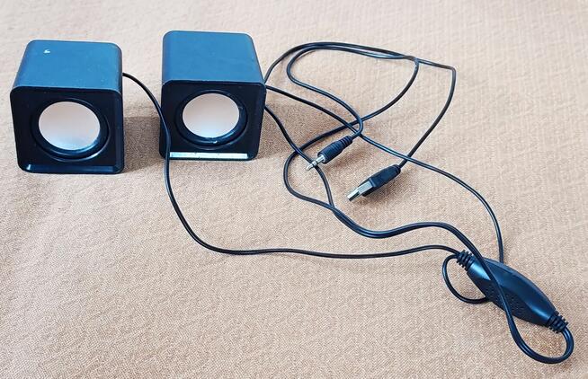 WYPRZEDAMY Elektroniczne sprzęty i różne inne niedrogo...