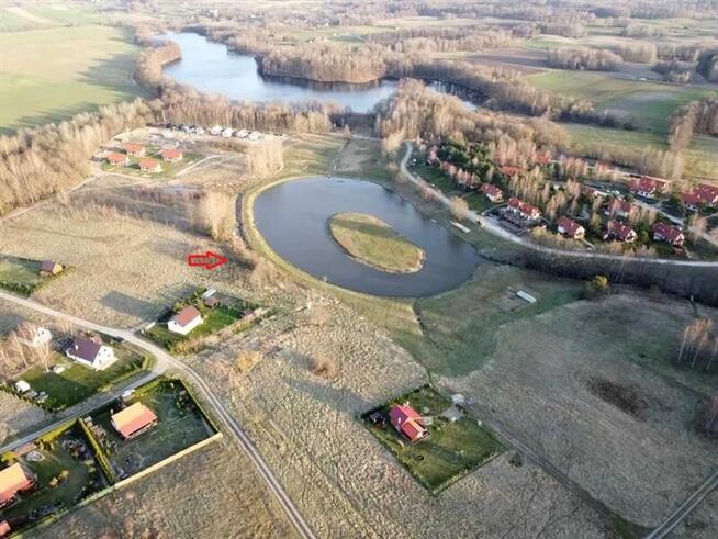 PRZEDMIOTEM SPRZEDAŻY JEST DZIAŁKA BUDOWLANA O POW. 1 090 m2