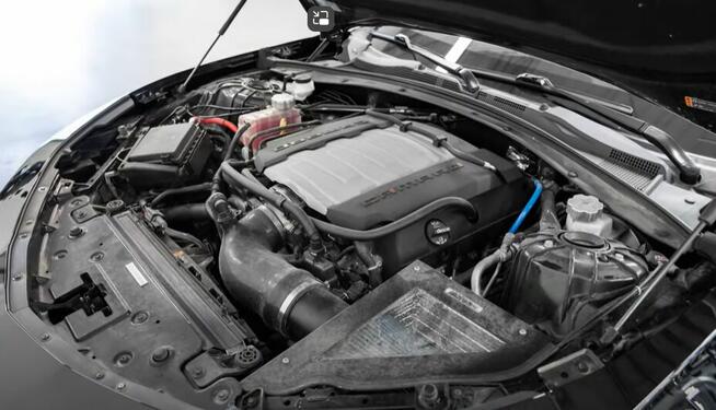 Chevrolet Camaro SS 6.2 V8 453 KM