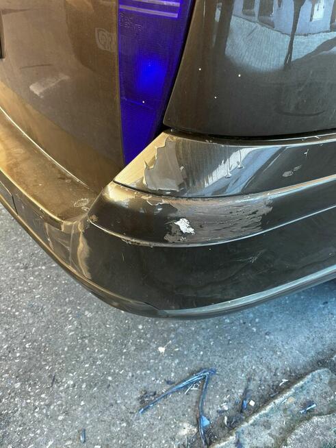 sprzedam samochód marki Citroen C5 z 2006 r.