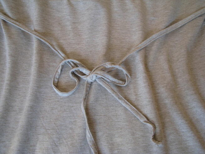 Elegancka koszulka bluzka na szelkach rozm. M cekinki panter