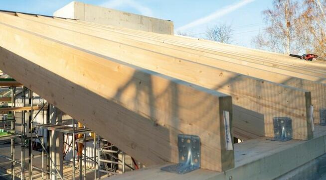 DREWNO KONSTRUKCYJNE HEBLOWANE ŚWIERK BSH GL24 SI80x160x5000