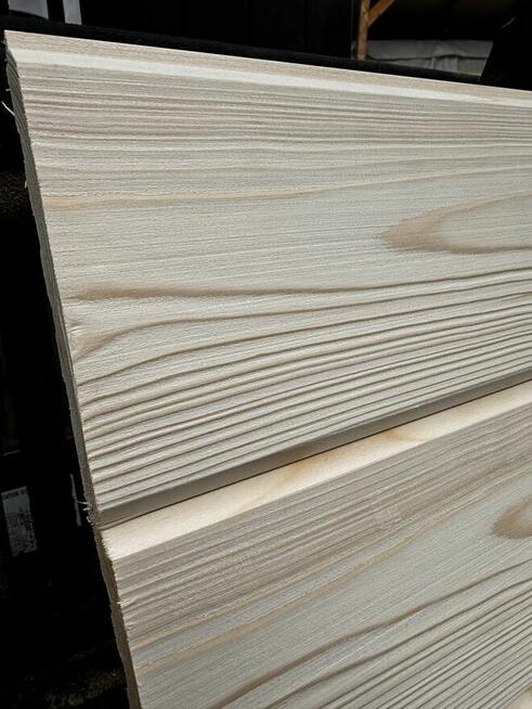 Szczotkowana deska, deska elewacyjna, podbitka, deska