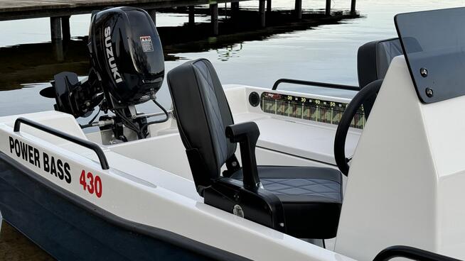 ŁÓDŹ WĘDKARSKO-REKREACYJNA POWER BASS 430 ZE STERÓWKĄ