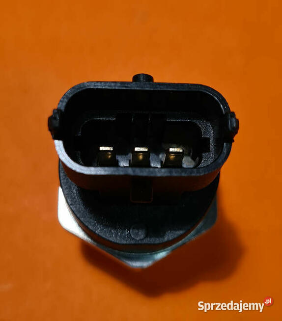 FORD TOYOTA CZUJNIK CIŚNIENIA PALIWA 0281006165