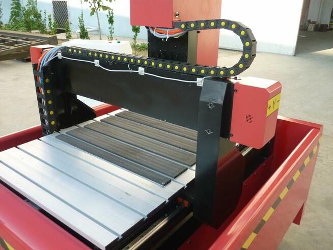 Frezarka górnowrzecionowa 2,2 KW 60x90 cm