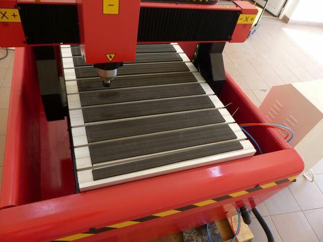 Frezarka górnowrzecionowa 2,2 KW 60x90 cm