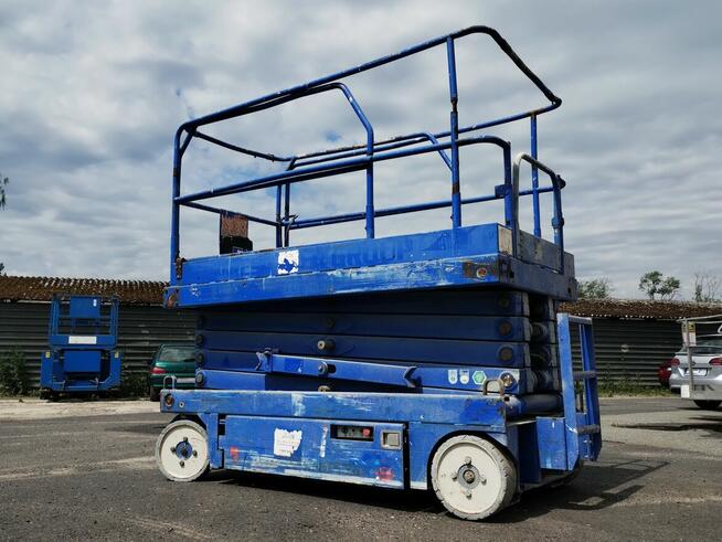 UpRight X32 - 12m - elektryczny podnośnik nożycowy