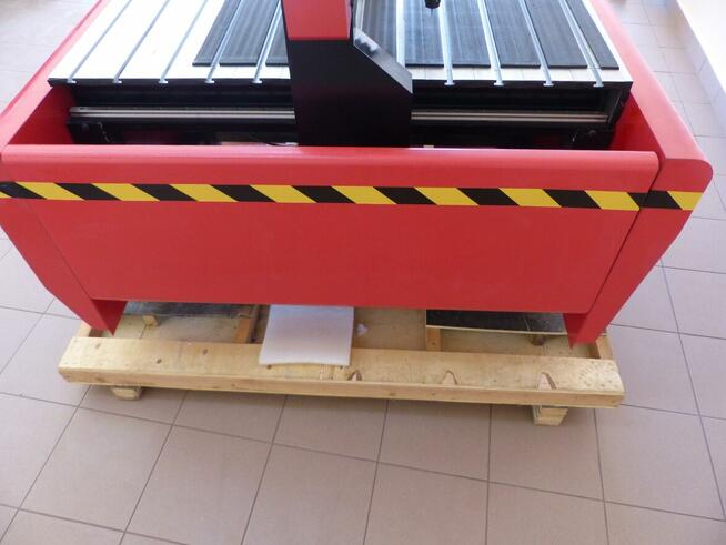 Frezarka górnowrzecionowa 2,2 KW 60x90 cm