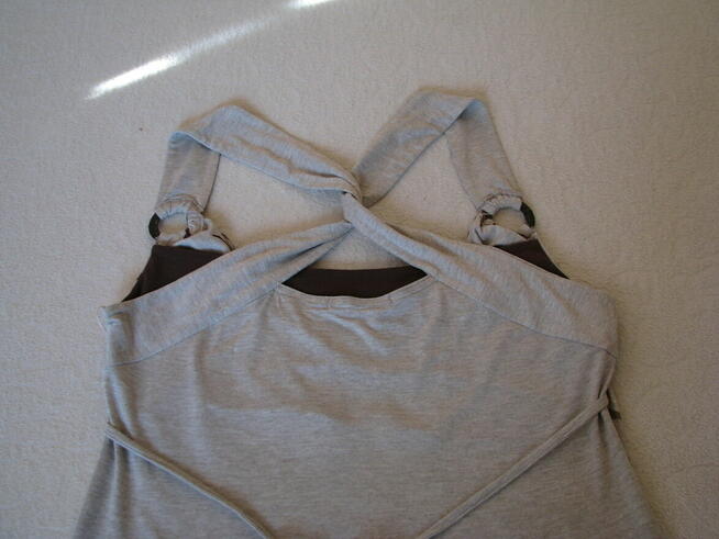 Elegancka koszulka bluzka na szelkach rozm. M cekinki panter