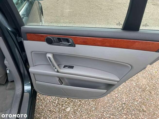 Volkswagen Phaeton 3.0 V6 TDI 4Mot (5 os.)