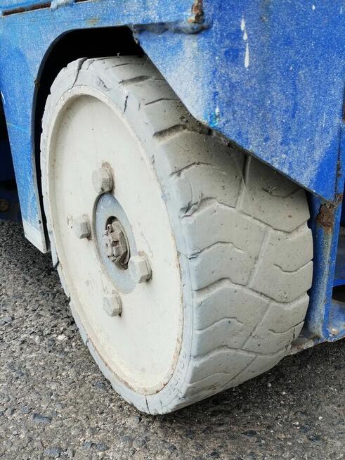 UpRight X32 - 12m - elektryczny podnośnik nożycowy