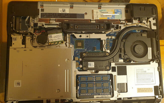 Laptop DELL Xentry Mercedes 2025 +interfejs SM2 PRO