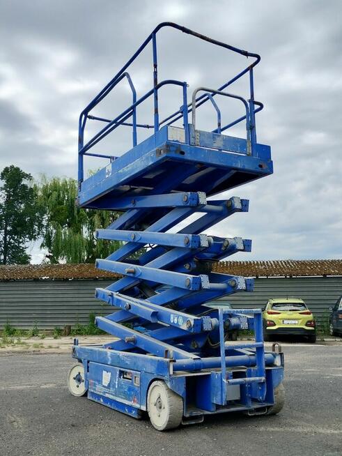 UpRight X32 - 12m - elektryczny podnośnik nożycowy