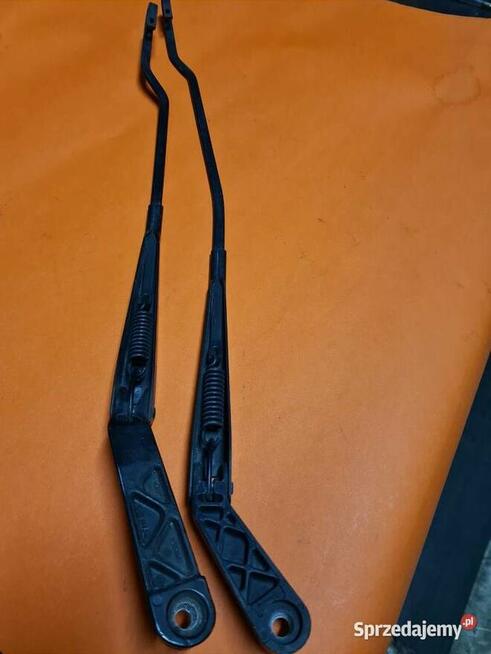 VW GOLF III RAMIONA WYCIERACZEK