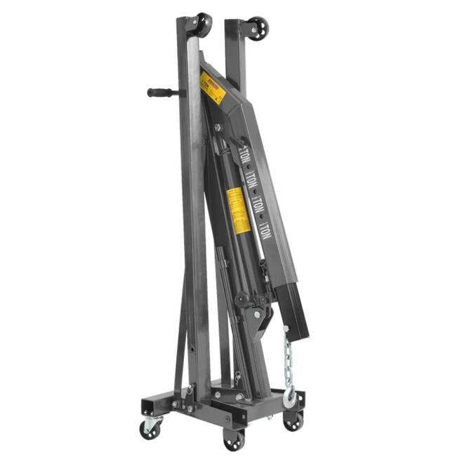 Hydrauliczny żuraw warsztatowy do podnoszenia silników