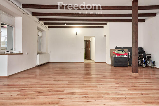 Dom w centrum znanej miejscowości Warpuny