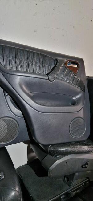 Fotele Mercedes ML W163 2002