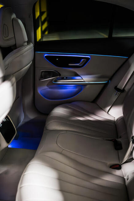 Wynajem luksusowego samochodu z kierowcą - ślub, wesele