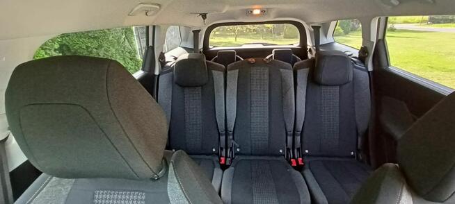 Sprzedam peugeot 5008