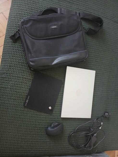 Laptop HP Pavilion 14 +torba na laptopa