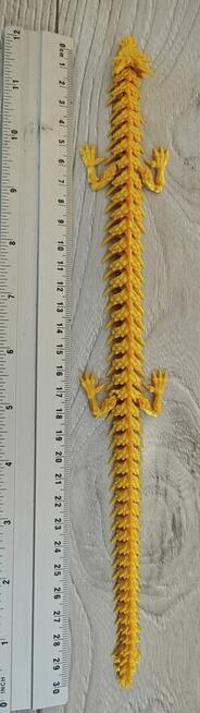 SMOK złoty ruchomy smok