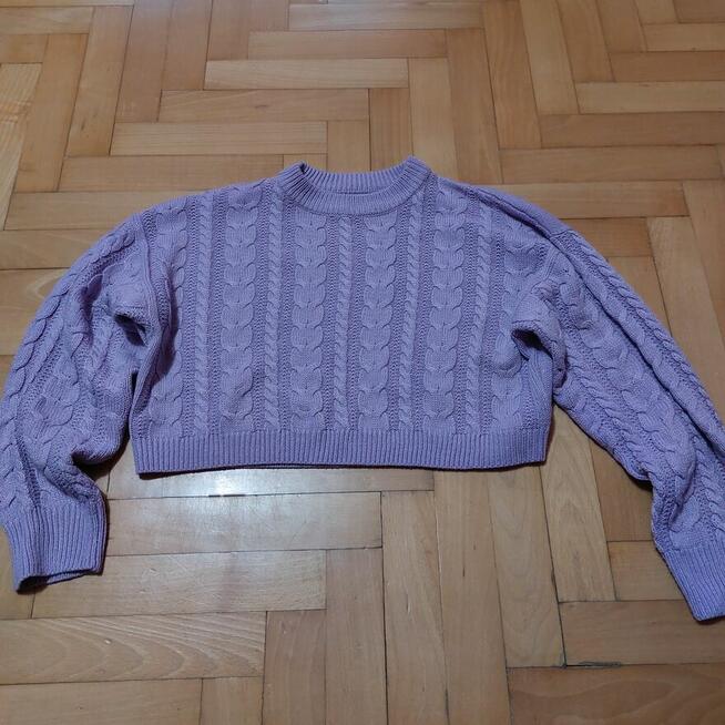 Sprzedam około 800 sztuk odzieży