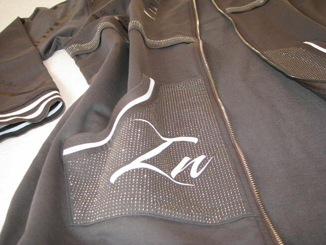 Piękna oliwkowa rozpinana bluza z bawełny ze wzorami XXL