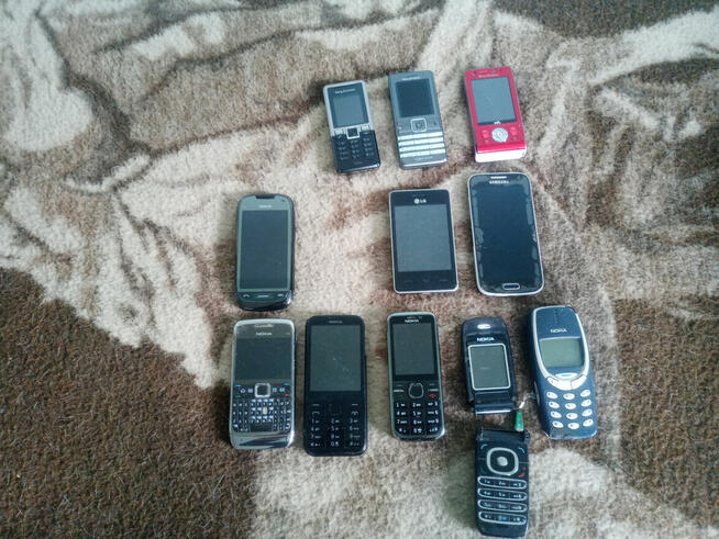 Telefony Ładowarki. GPS. Sprzedam