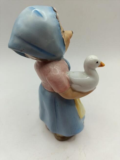 Porcelana figura Lisica z gąska bajkowa postać wiosenna ozdo