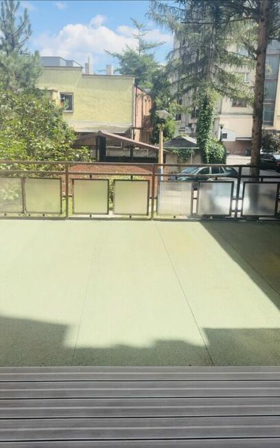 3 pokoje + 30m2 taras + kom lok