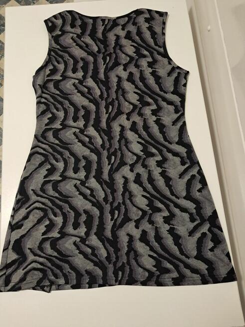 Sukienka ciemna, krótka, z dzianiny, „APRICOT”, rozm. L