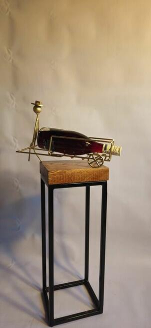 Stojak na wino metalowy