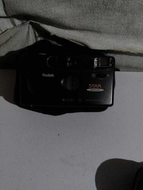 Sprzedam stare aparaty i lampy blyskowe