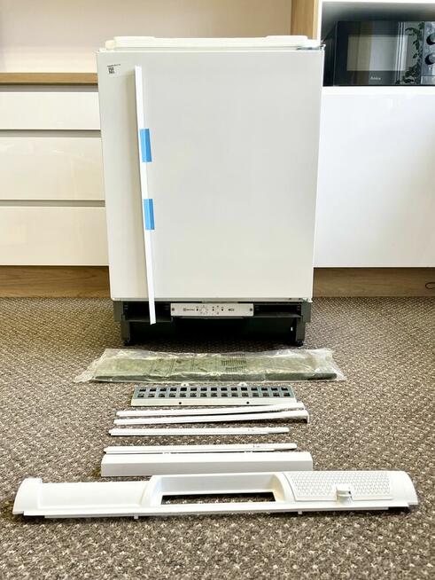 Nowa zamrażarka szufladowa do zabudowy ELECTROLUX LYB2AF82S