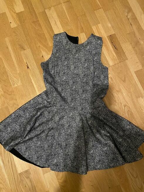 Sukienka firmy Simple