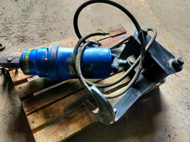 Wiertnica do wiercenia otworów w ziemi