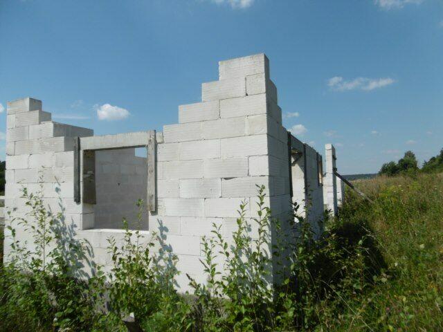 Syndyk sprzeda zabudowaną nieruchomość w Kanigowie