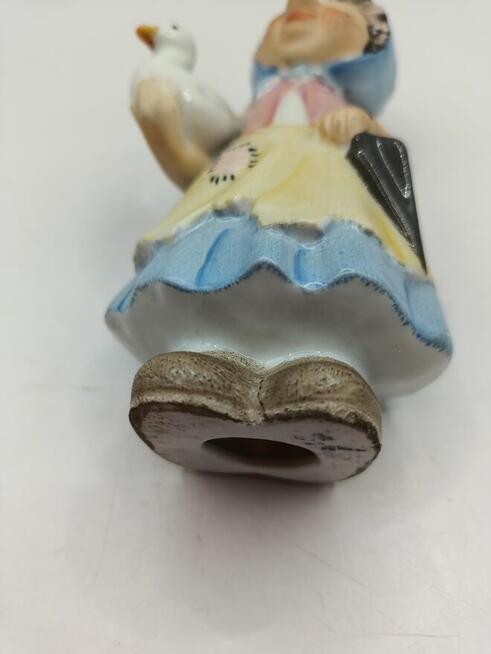 Porcelana figura Lisica z gąska bajkowa postać wiosenna ozdo