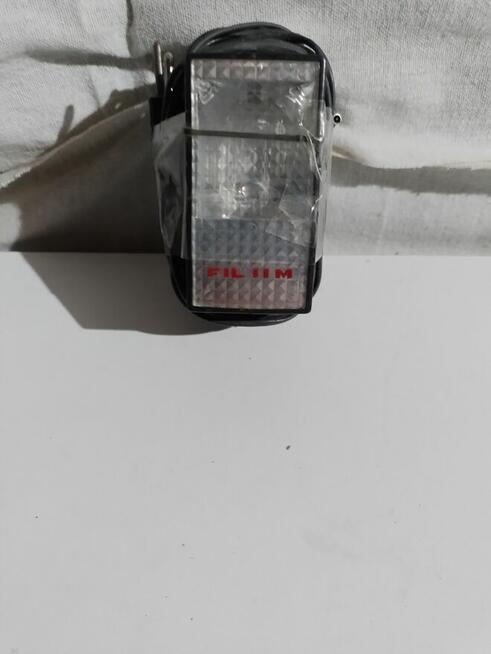 Sprzedam stare aparaty i lampy blyskowe