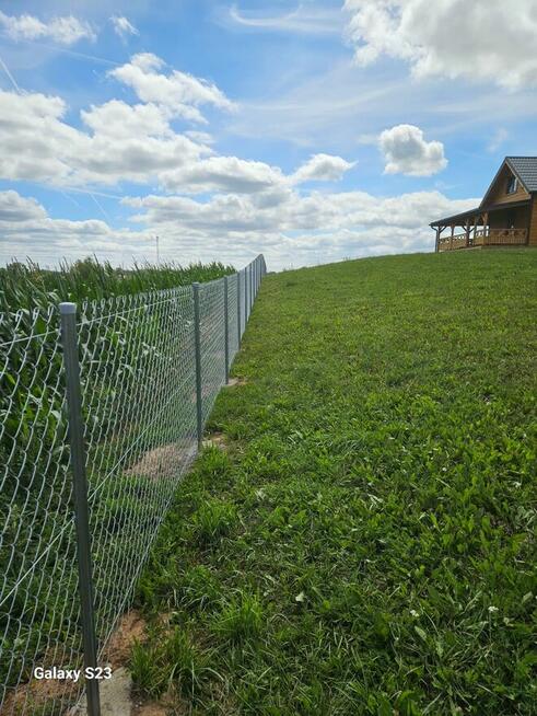 Ogrodzenia, budowa oraz montaż