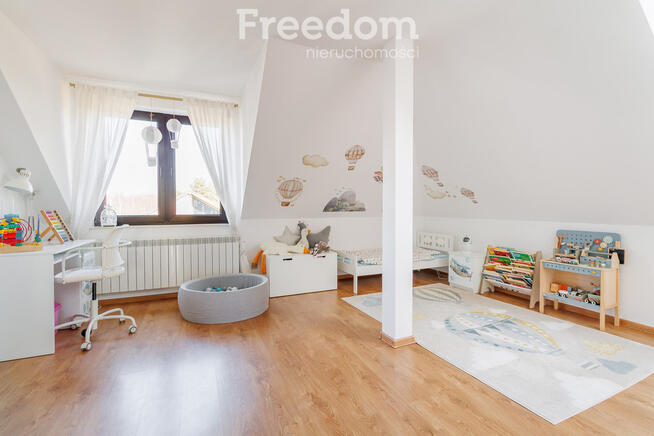 Przestronny dom do zamieszkania obok Radłowa!