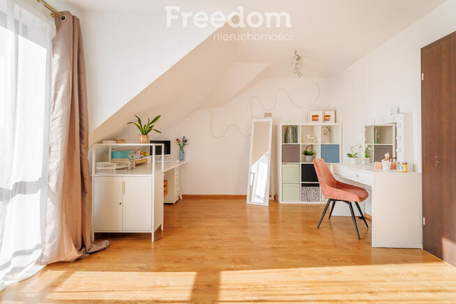 Przestronny dom do zamieszkania obok Radłowa!