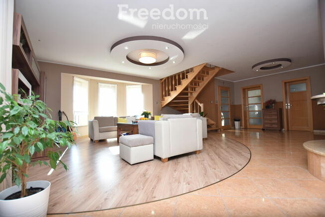 Nowoczesny i wyposażony dom 7 pokoi wokół las